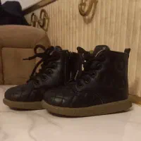 کفش بچگانه کاملا سالم و نو