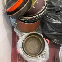 ظروف کهنه و استفاده شده درب منزل شما