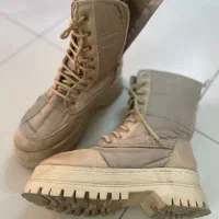 بوت کاپشنی کرم سایز ۳۸|کیف، کفش، کمربند|پرند, فاز ۰|دیوار