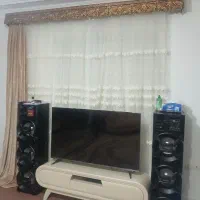 پرده به همراه کتیبه هرکی خواست میفروشم|پرده، رانر، رومیزی|دهگلان, |دیوار