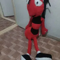 عروسک بزرگ مورچه