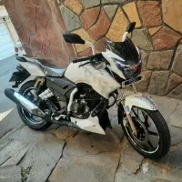 آپاچی 180
