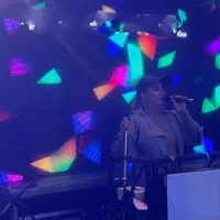 دیجی فارل(موسیقی زنده و دی جی)