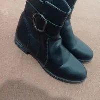 پوتینزنانهدرحدنوعخیلیتمیزهفقطچندبارپوشیدهشده|کیف، کفش، کمربند|میانه, |دیوار