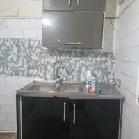 زیر زمین  ۷۰متری   دارای حیاط