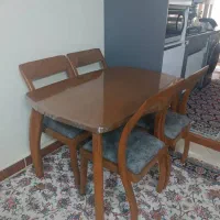 میز ناهار خوری
