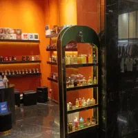 فروشنده عطرو ادکلن هدیش مال