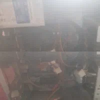 یک کیس کامپیوتر  فروشی