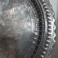 سینی مسی قدیمی|کلکسیون اشیاء عتیقه|کرمانشاه, |دیوار