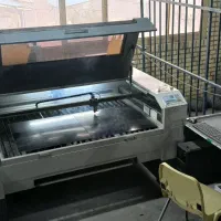 برشکار فرز نجاری و کارگر اشنا به طراحی کورل