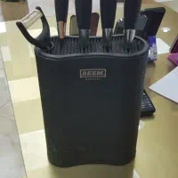 تعداد ۱۰۰ تا سرویس چاقو