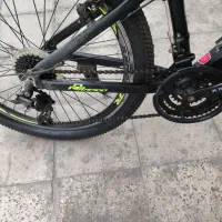 دوچرخه|دوچرخه، اسکیت، اسکوتر|قدس, شهر‌قدس|دیوار