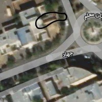 یک باب مغازه دو طبقه