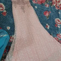 لباس مجلسی|لباس|لار, |دیوار