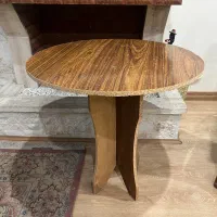 میز چوبی