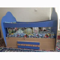 تخت بچه تاهشت نه سال