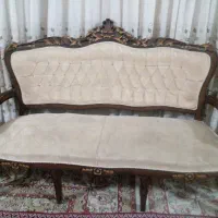 مبل نیمه سلطنتی