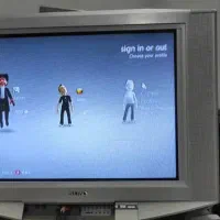 تلویزیون سونی ۲۹ اینج و میز زیرش