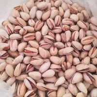 پسته درجه یک بادامی درب کارخونه