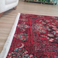 فرشینه ی قرمز لاکی|فرش|نطنز, |دیوار