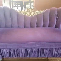 مبل راحتی کارکرده همراه با میز وعسلی نهارخوری۴نفره