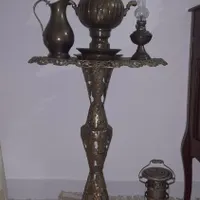 میز برنز اصل قدیمی وسنگین|صنایع دستی و سایر لوازم تزئینی|تهران, شهر‌زیبا|دیوار