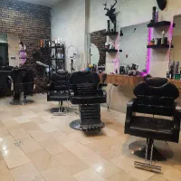 ارایشگر نیازمندیم