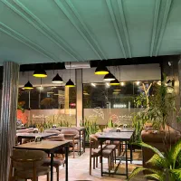 استخدام کمک آشپز و کارگر ساده در رستوران گیلاک