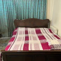 تخت راحتی چوبی
