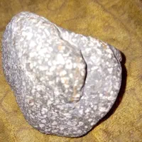 شهاب سنگ|کلکسیون اشیاء عتیقه|رباطکریم, آدران|دیوار