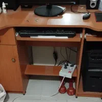 میز کامپیوتر