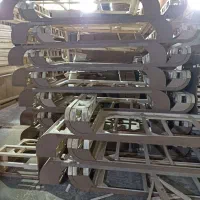 نجار کلاف زن مبل راحتی