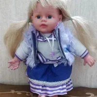 مجسمه عروسک