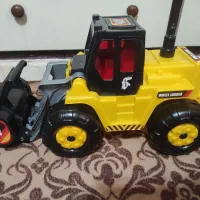 ماشین بازی لودر|اسباببازی بچه|رشت, رشتیان|دیوار