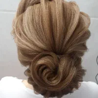 شنیون و میکاپ سیار|خدمات آرایشگری و زیبایی|قم, صدوق|دیوار
