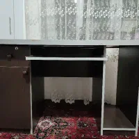میز کامپیوتر و مطالعه