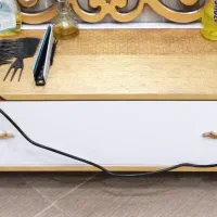 ویترین|آرایشگاه و سالن‌های زیبایی|اصفهان, باتون|دیوار