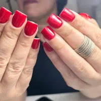 کاشت ناخن فقط و فقط هزینه مواد
