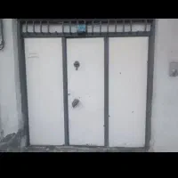 درب حیاط وچهار پایه
