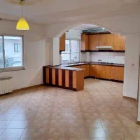 آپارتمان ۱۳۰ متری، طبقه اول  مهرگان ۴، لاهیجان