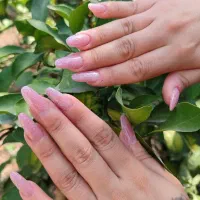 خدمات ناخن  فقط هزینه مواد