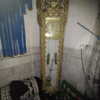 یه عدد ساعت به فروش میرسد