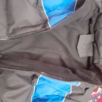 کاپشن|لباس|مشهد, کوه سنگی|دیوار