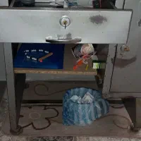 میز کاملا فلزی جا دار باقیمت مناسب|میز تحریر و کامپیوتر|زنجان, |دیوار