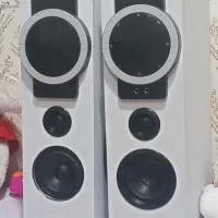 یک جفت اسپیکر درحد