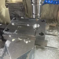 استخدام اپراتور و برنامه نویس فرز cnc