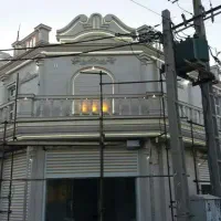 خدمات گچکاری وسفیدکاری واجراء کل کارهای ساختمان