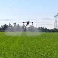 سمپاشی با پهپاد ۴۰ لیتری