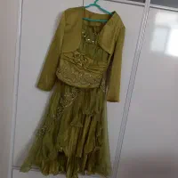 لباس.|لباس|فولادشهر, فولادشهر|دیوار