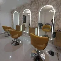 آینه قدی برای سالن زیبایی